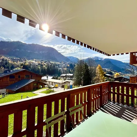 Bright With Balcony And Stunning Views 公寓 *